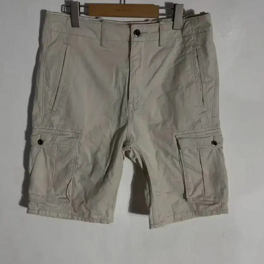 [BUNJANG] Levi's Cargo Shorts Ivory W32 / 리바이스 카고 반바지 W32 아이보리