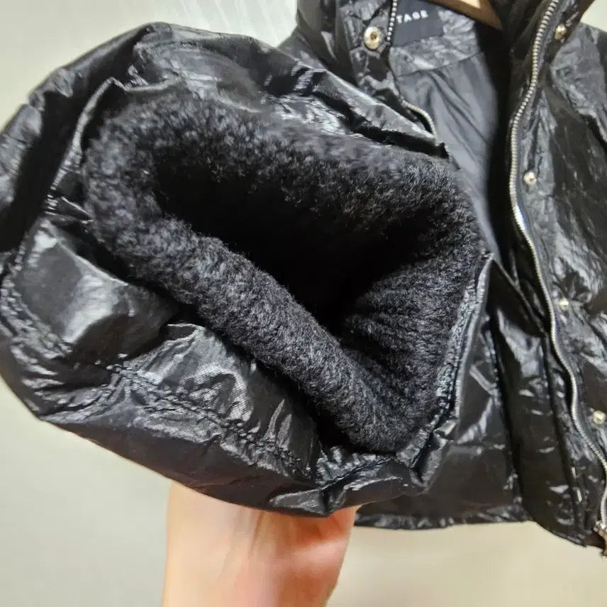 [BUNJANG] Glossy Black Crop Puffer Jacket / 글로시 블랙 숏패딩  요즘 난리난 유광 크롭패딩 덕다운FREE
