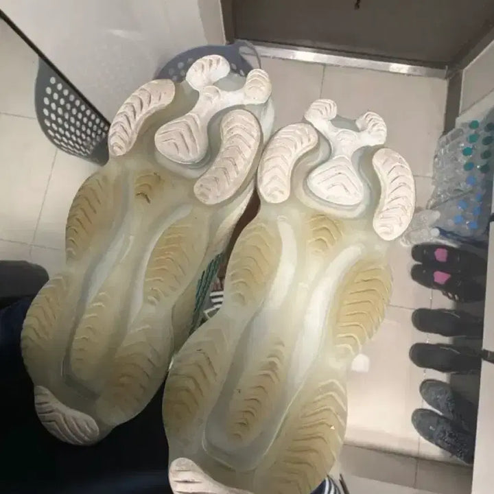 [BUNJANG] Nike Air Max Scorpion Flyknit White Geode Teal 275 / 나이키 에어맥스 스콜피온 플라이니트 화이트 지오드 틸 275