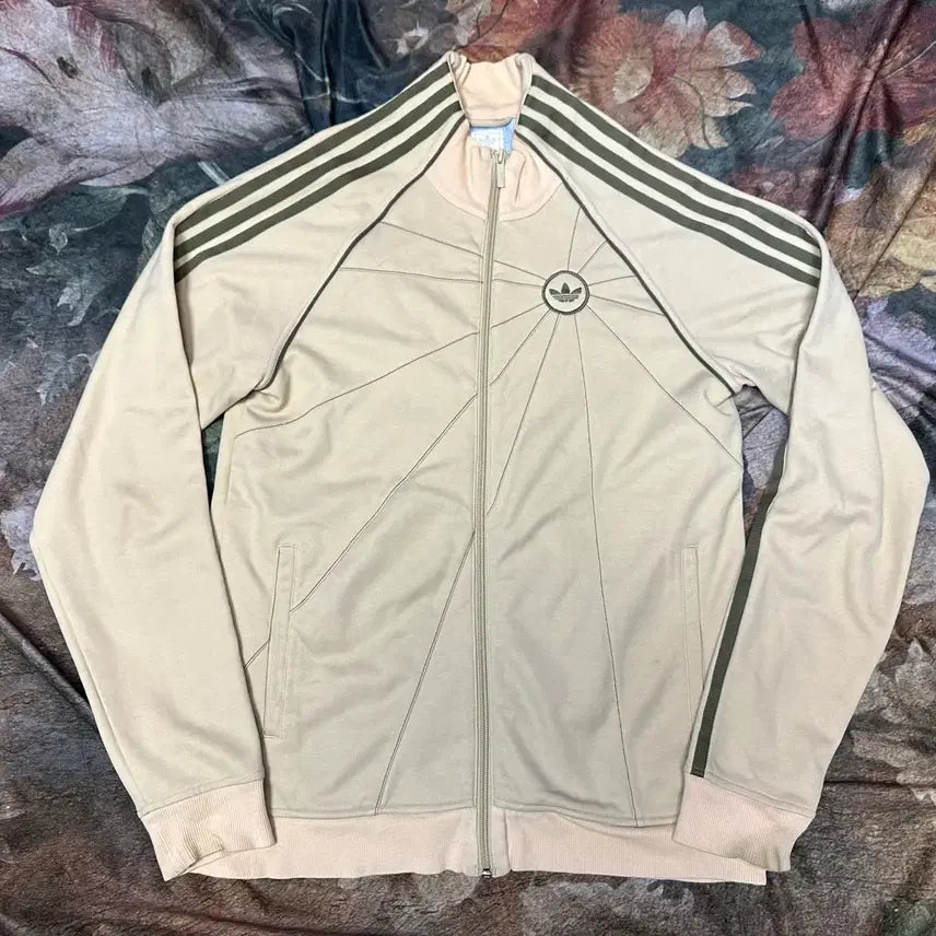[BUNJANG] Adidas Vintage Brown Tri-Stripe Track Top Jacket / 아디다스 빈티지 브라운삼선 만국기트랙탑져지 S 아디다스져지 트랙탑 y2k