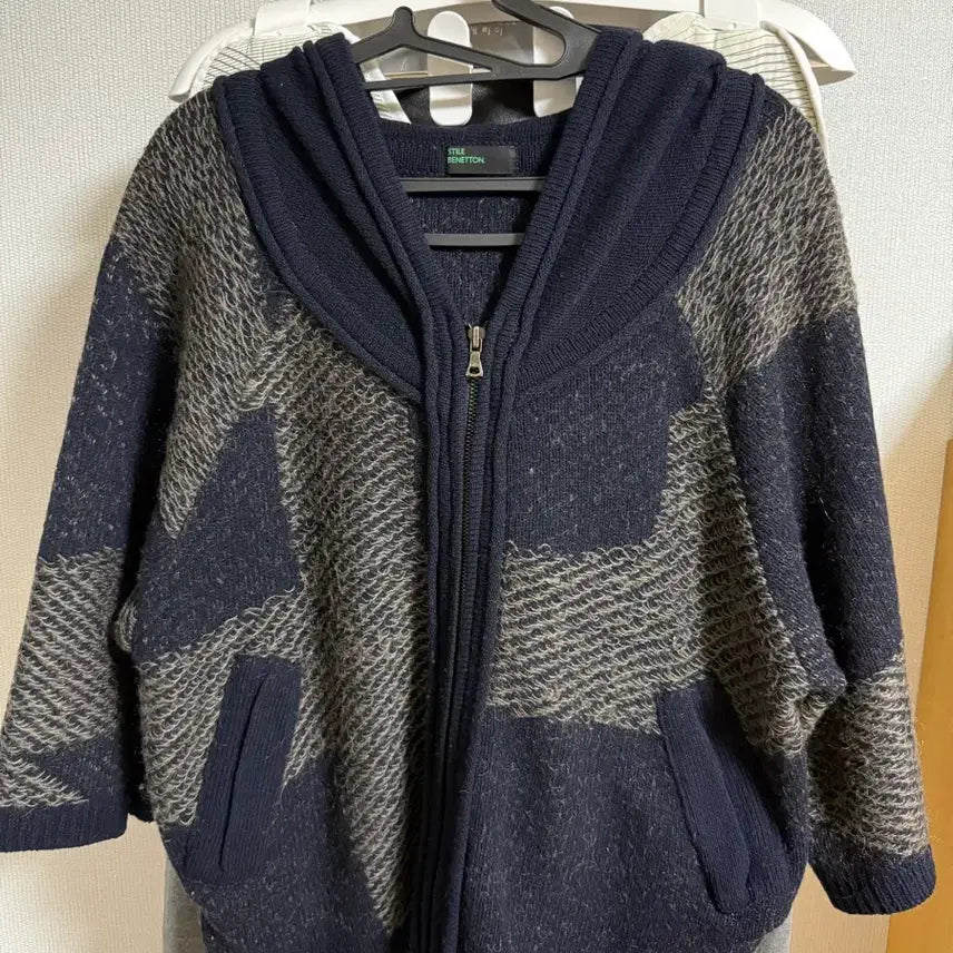 [BUNJANG] Wool Blend Hooded Cardigan / 베네통 울 혼방 후드 집업 가디건 원사이즈