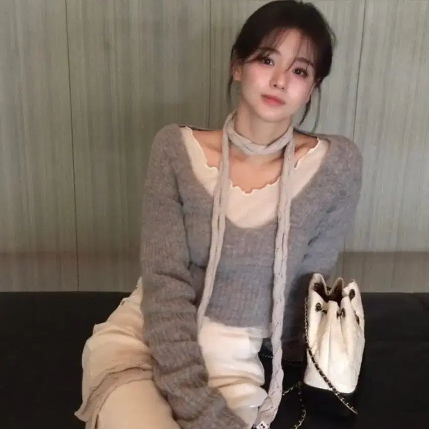 [BUNJANG] Shopmdo Pave V Knit / 샵모도 파베 브이넥 니트 Pave V knit (S/S)