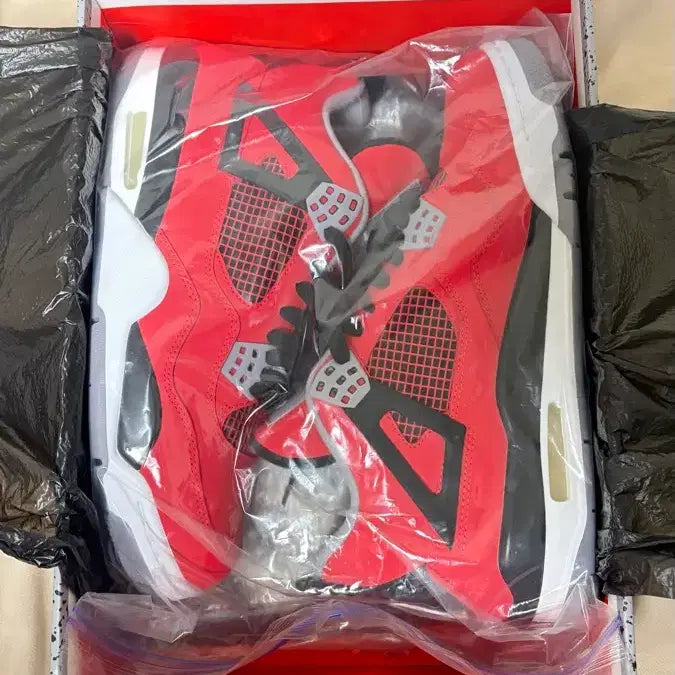 [BUNJANG] Jordan 4 Toro Bravo 270 / 새상품 조던 4 토로 브라보 270