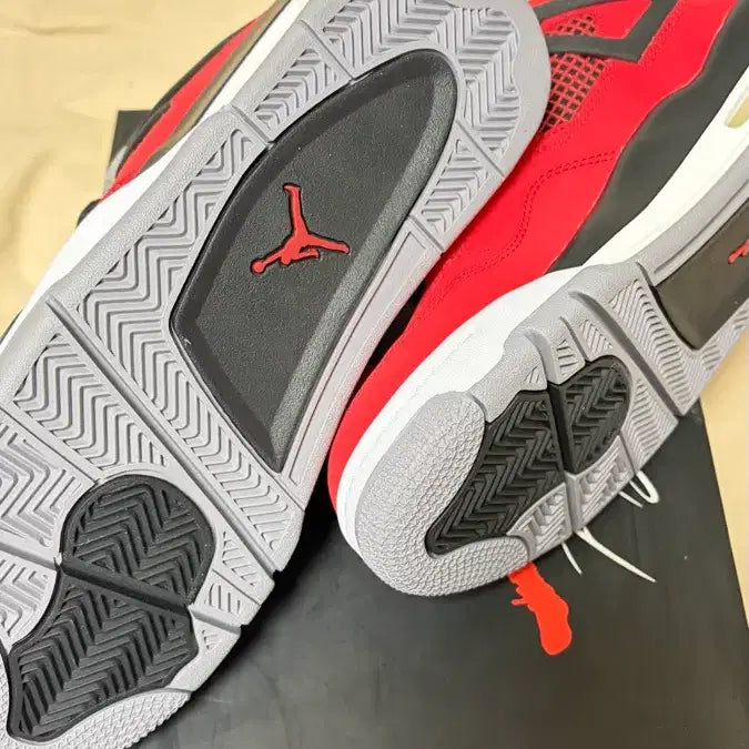 [BUNJANG] Jordan 4 Toro Bravo 270 / 새상품 조던 4 토로 브라보 270