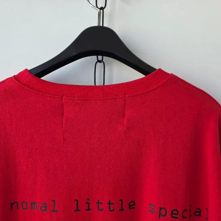 [BUNJANG] Unisex Red Lettering T-shirt / 남녀공용)레드 레터링 티셔츠/새제품