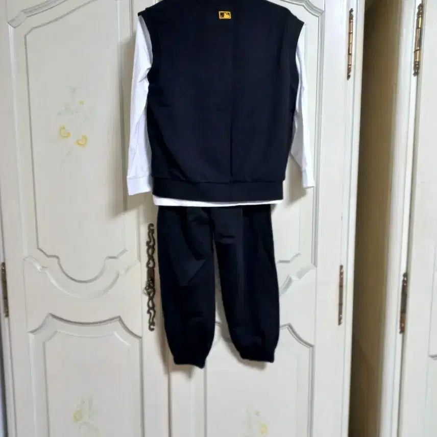 [BUNJANG] MLB Kids Varsity Set (145) / MLB 키즈 바시티 3종 세트(145)