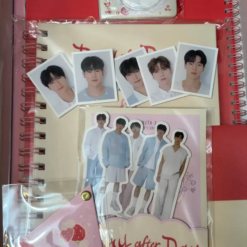 [BUNJANG] Monsta X 2024 Season's Greetings Bundle Set / 몬스타엑스 2024 시그 일괄양도