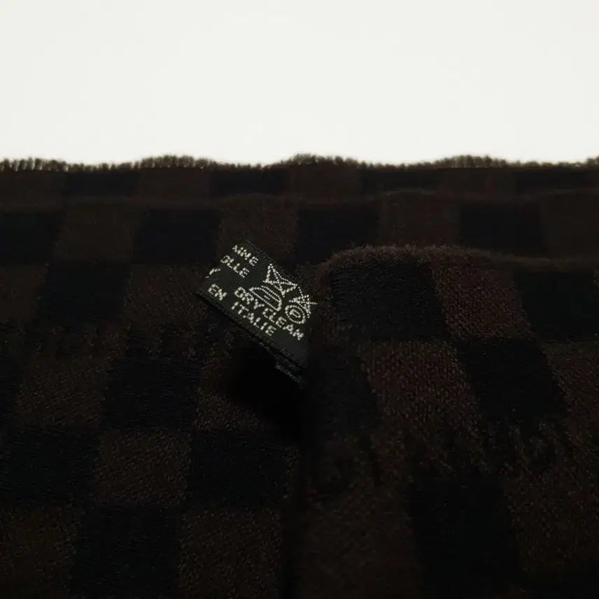 [BUNJANG] Fendi Checkered Logo Wool Muffler / 펜디 로고 체커보드 올오버 패턴 목도리 100% 울 머플러 정품