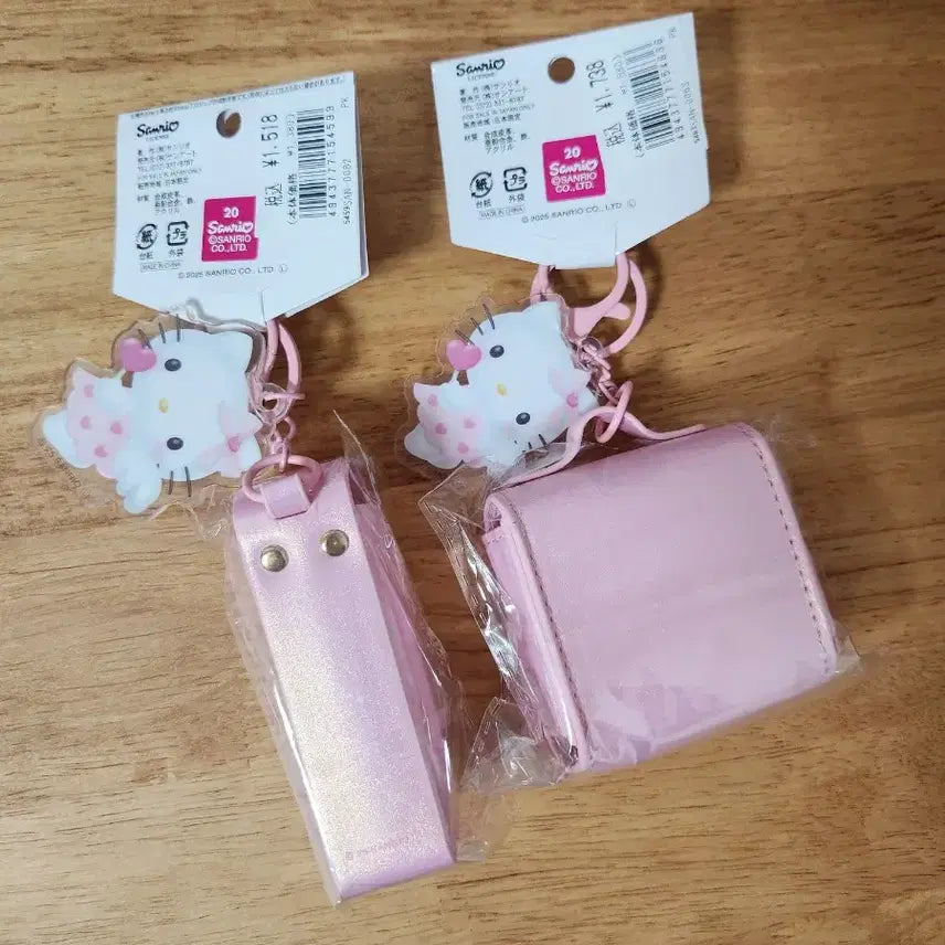[BUNJANG] Hello Kitty Lip Case, Airpods/Buds Case Bundle Set / 일괄)헬로키티 립케이스,에어팟버즈케이스