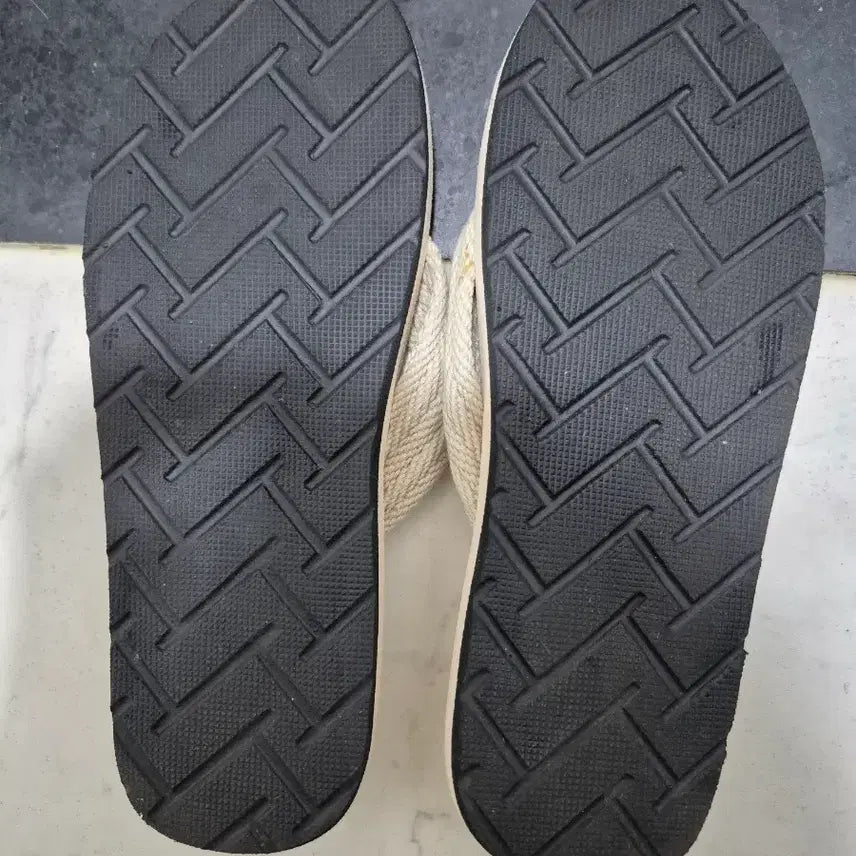 [BUNJANG] Chubasco Sandals Ivory 250 / Chubasco 츄바스코 샌들 슬리퍼 아이보리 250