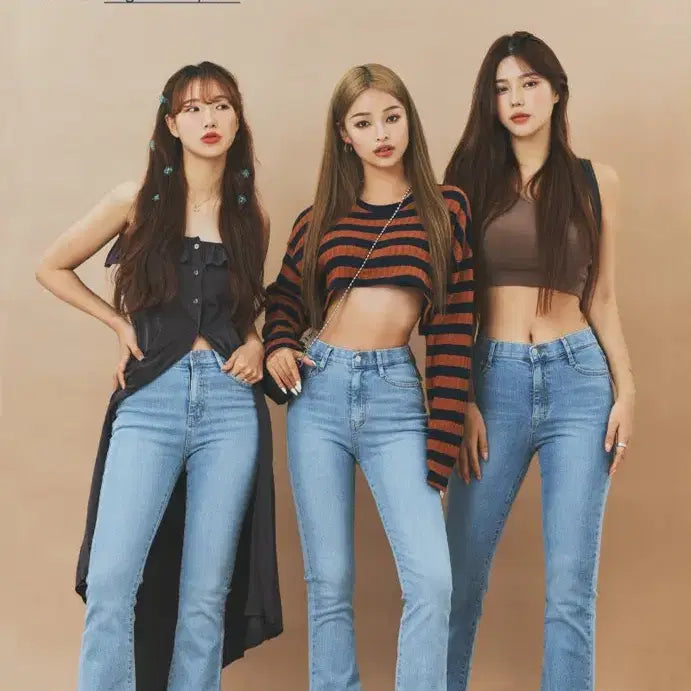 [BUNJANG] Lookatmin Semi Bootcut Jeans / [룩앳민] -3kg 무보정 라인 세미 부츠컷 연청