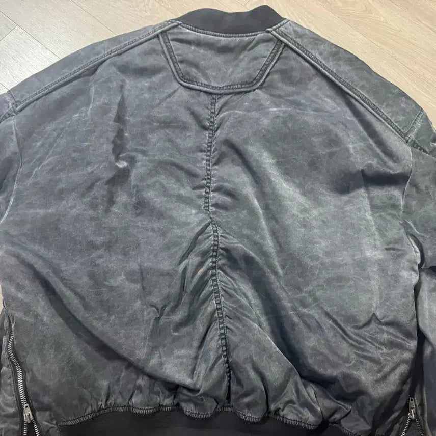 [BUNJANG] Juun.J Garment Washing MA-1 Bomber Jacket (Sleeve Altered) / [52] 준지 가먼트 워싱 마원 그레이 ma-1 (소매 수선)