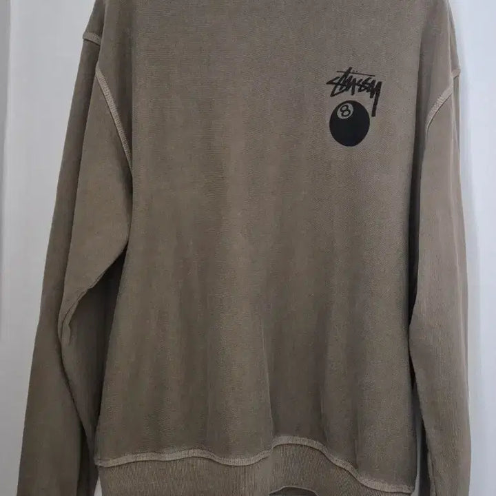 [BUNJANG] Stussy 8 Ball Sweatshirt Khaki / (정품)스투시 8볼 맨투맨 티셔츠 !새상품급!