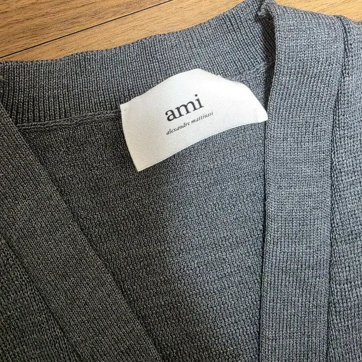 [BUNJANG] AMI Small Logo Gray Cardigan (M) / 아미 가디건 스몰로고 그레이 m사이즈