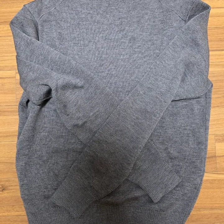 [BUNJANG] AMI Small Logo Gray Cardigan (M) / 아미 가디건 스몰로고 그레이 m사이즈