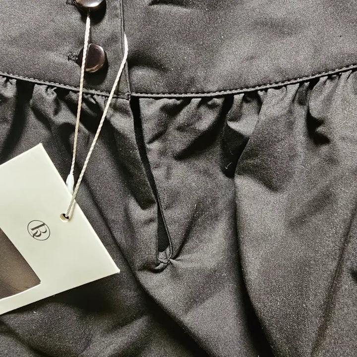[BUNJANG] BRONN Off-Shoulder Long Sleeve Blouse - Black / 새상품) BRONN 브론 오프숄더 긴팔 블라우스 블랙