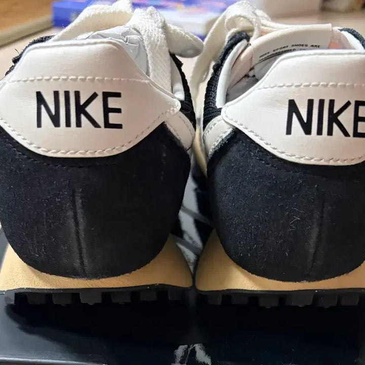 [BUNJANG] Nike LD1000 Black and Sail Sneakers / 나이키 LD1000 블랙 앤 세일 240(새상품)