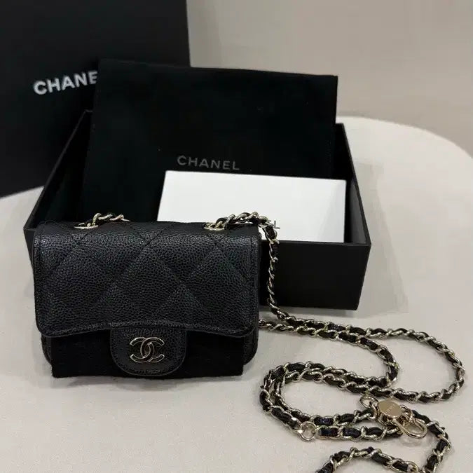 [SOLD OUT] 샤넬 클래식 캐비어 벨트백