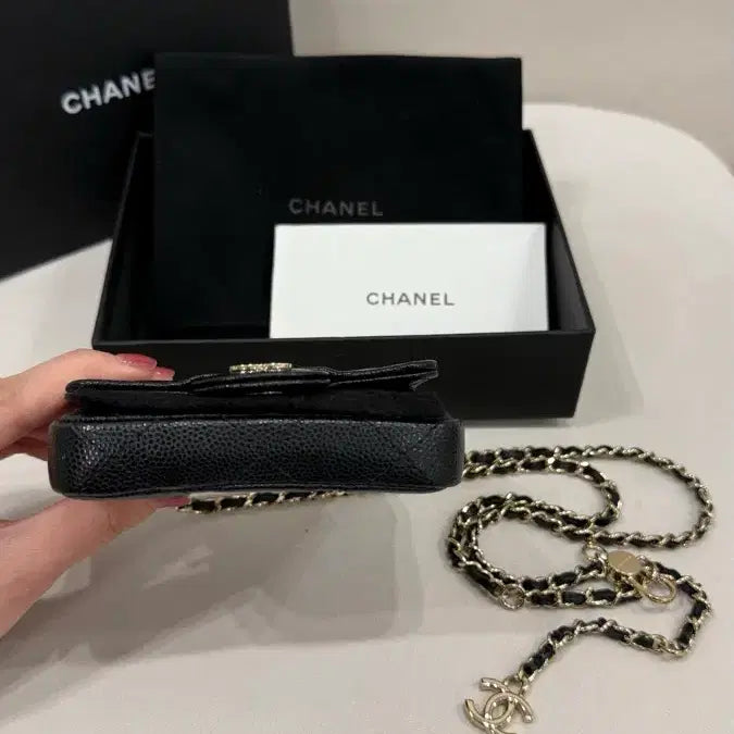 [SOLD OUT] 샤넬 클래식 캐비어 벨트백