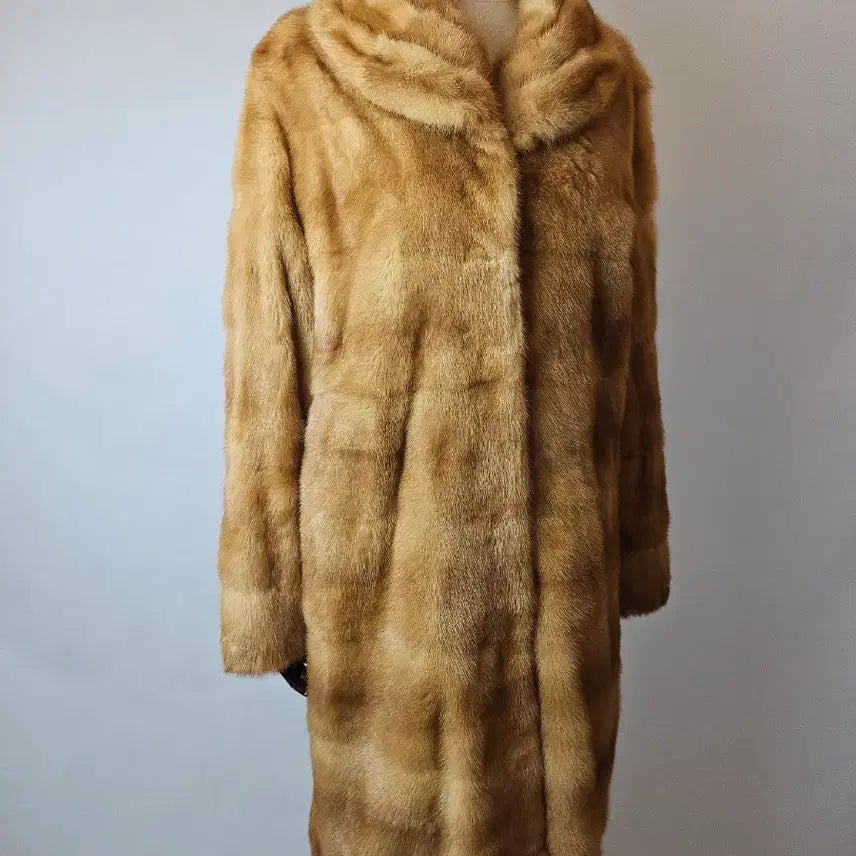 [BUNJANG] Yellow Full Skin Mink Long Coat / 역시즌초특가 고급의류전문 노란색 밝은컬러 둥근라운드 풀스킨 멕시롱밍크코트