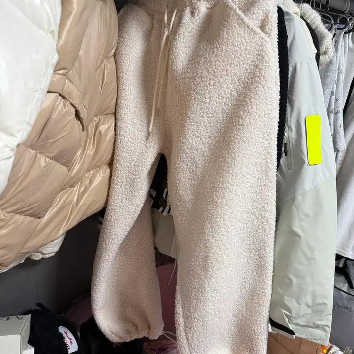 [BUNJANG] Ablie Poggle Pants / 에이블리 뽀글이바지 교신ㅇ