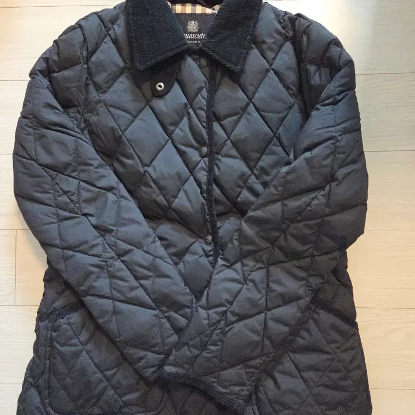 [BUNJANG] Aquascutum Goose Down Quilted Jacket (Size 55) / 아쿠아스큐텀 구스다운 퀼팅 자켓55사이즈