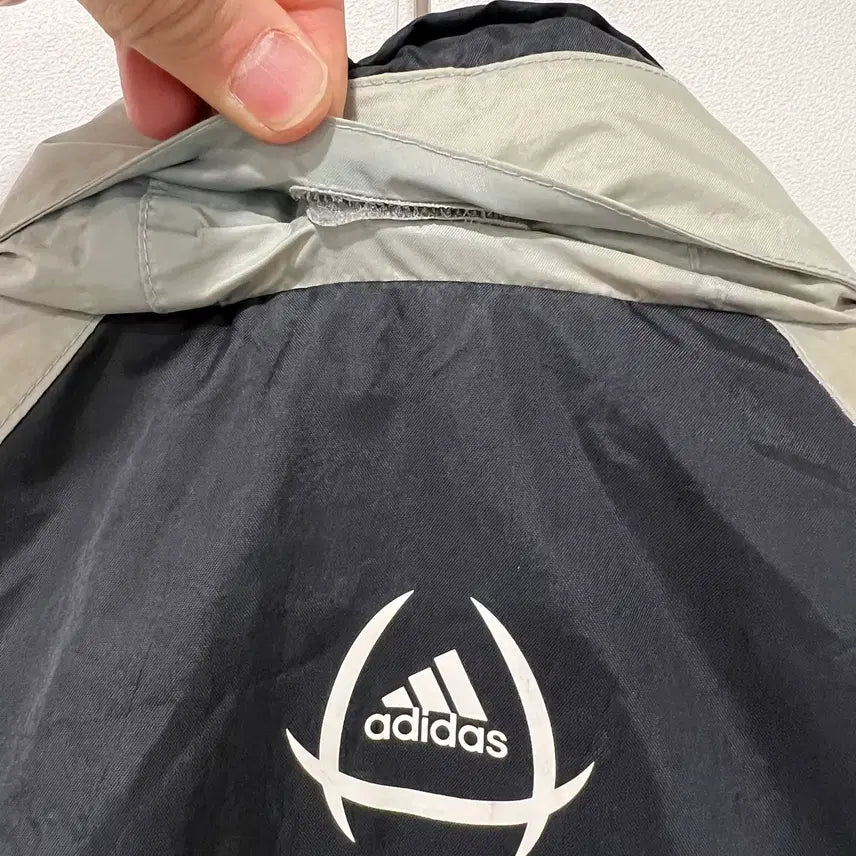 [BUNJANG] Adidas Real Madrid Windbreaker Jacket / [Adidas] 아디다스 오리지널 레알마드리드 바람막이