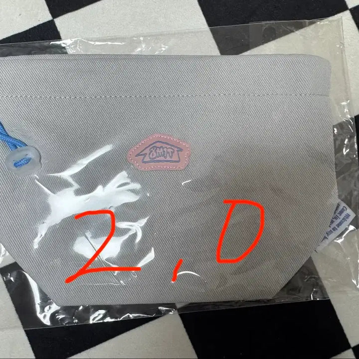 [BUNJANG] ATEEZ Eight Room Mini Pouch / 에이티즈 에잇룸 미니파우치