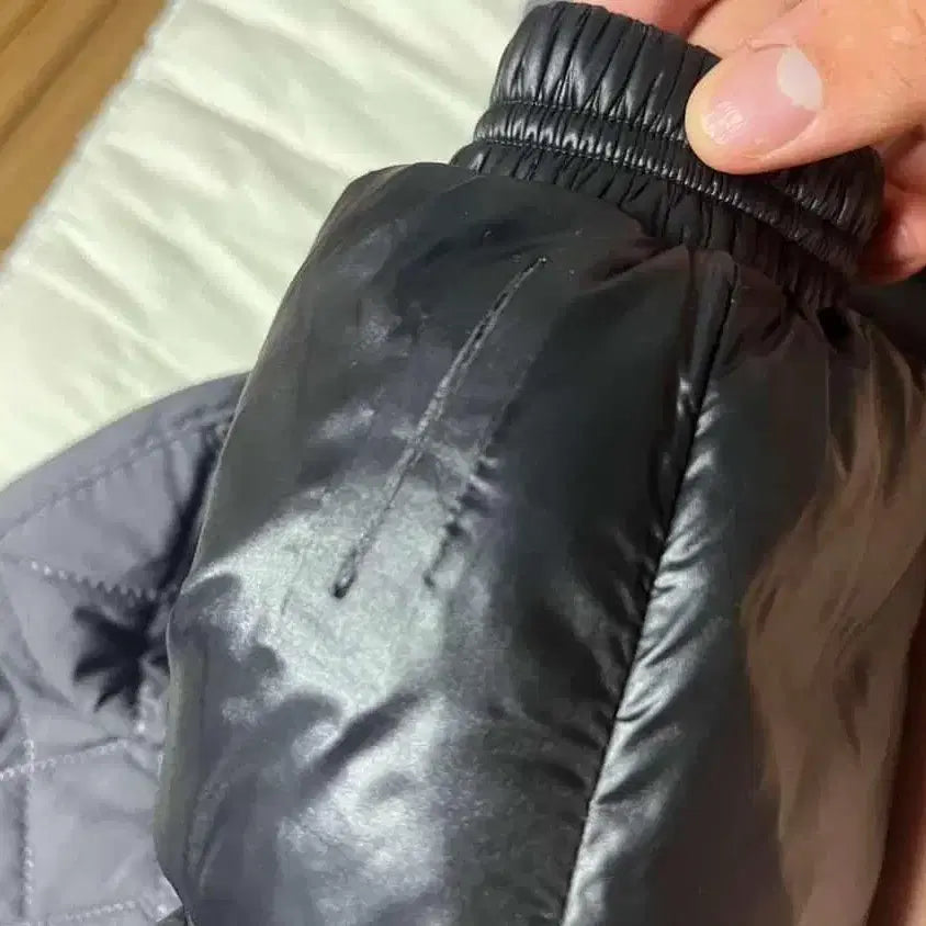 [BUNJANG] Moncler Montbeliard Padded Jacket (Size 5) / 몽클레어 몽벨리아르 패딩 5사이즈