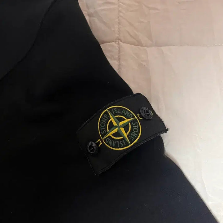 [BUNJANG] Stone Island Black Sweatshirt / 스톤아일랜드 블랙 맨투맨