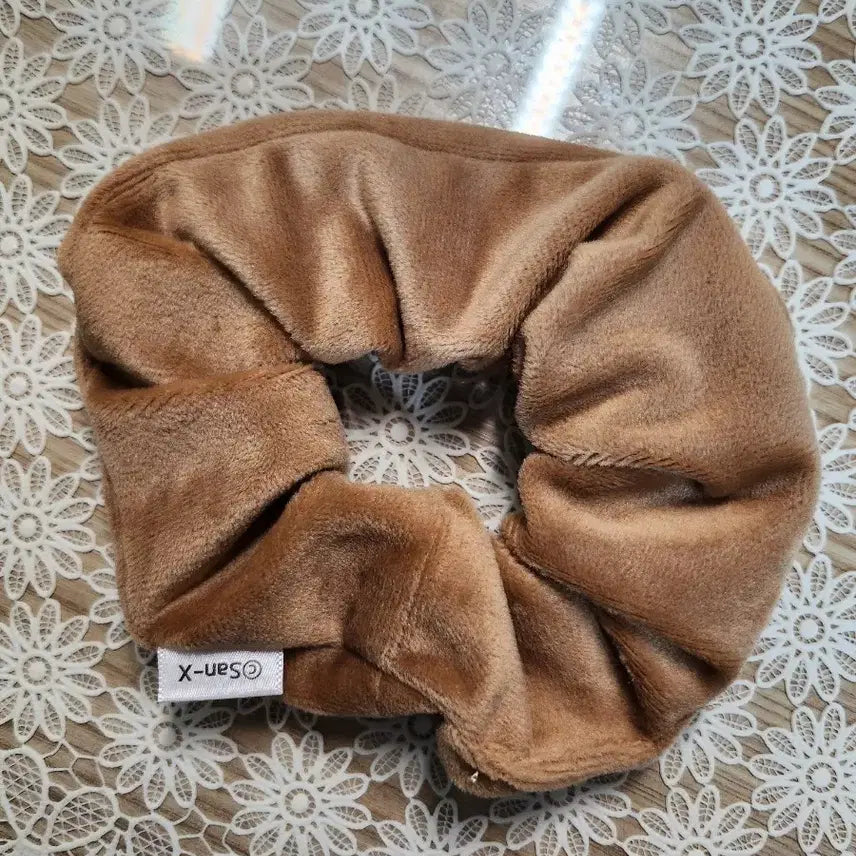 [BUNJANG] Koguma Scrunchie / 코구마 머리끈 스크런치