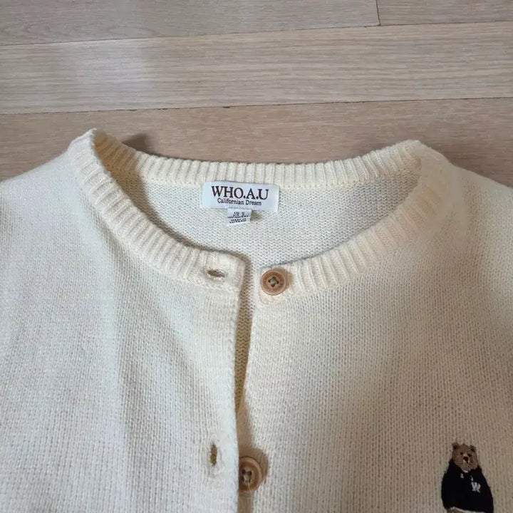 [BUNJANG] Who.A.U. Steve Cardigan / 후아유 스티브 가디건