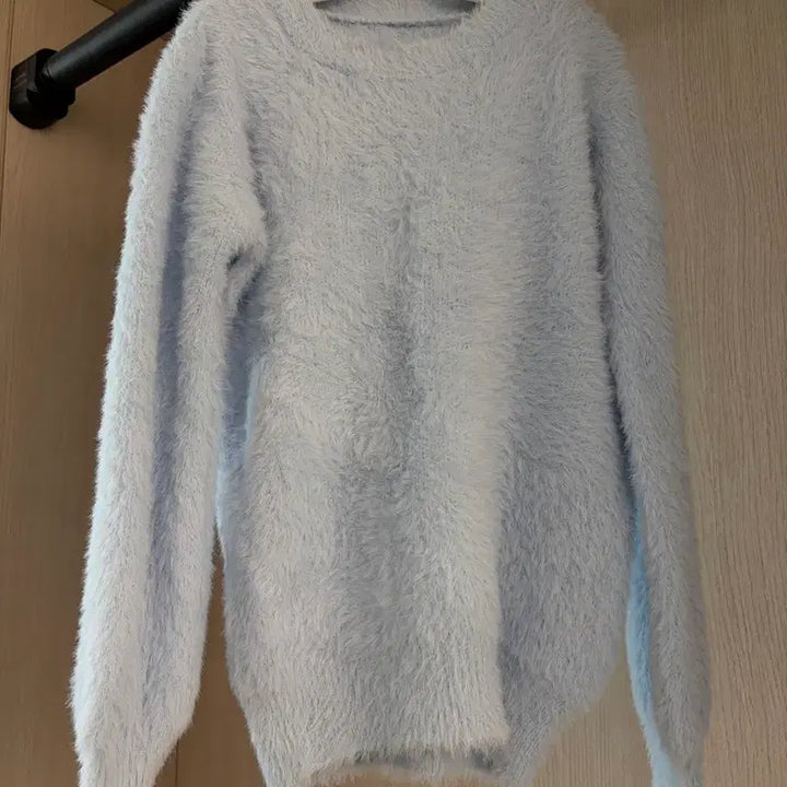 [BUNJANG] Common Unique Cloud Balloon Round Knit Sky Blue / [새상품] 커먼유니크 클라우드 벌룬 라운드 퍼니트 스카이블루
