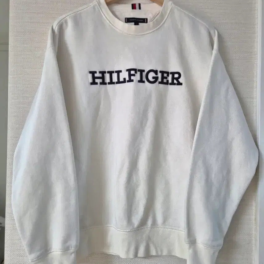 [SOLD OUT] 타미힐피거 아이보리 맨투맨
