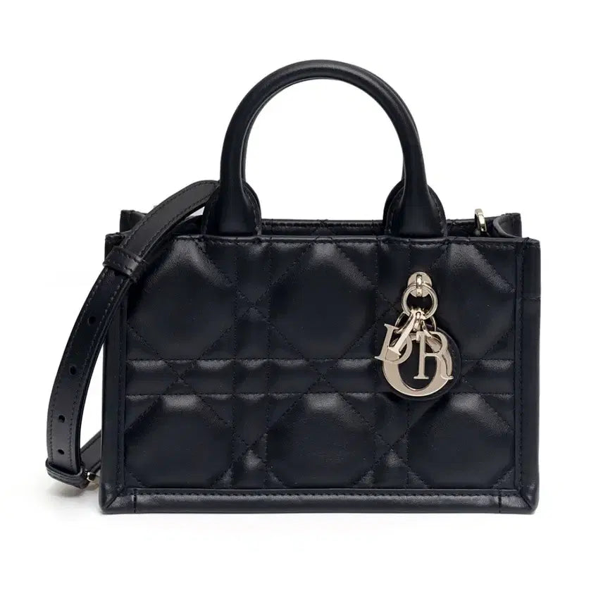 [BUNJANG] Dior Quilted Tote Bag Mini / 디올 블랙 퀼팅 토트백 미니