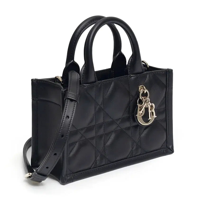 [BUNJANG] Dior Quilted Tote Bag Mini / 디올 블랙 퀼팅 토트백 미니
