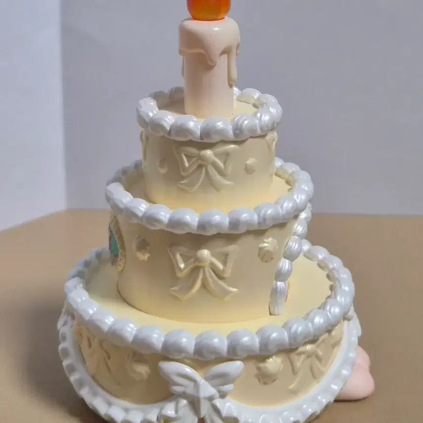 [BUNJANG] POP MART 1001moons Elephant Slide Figure / 팝마트 1001moons 코끼리 미끄럼틀을 찾아서 크림속에 숨겨진 피규어