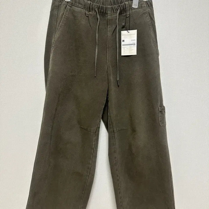 [BUNJANG] Hatching Room Overduck Pants Khaki / [1] 해칭룸 오버덕 팬츠 카키