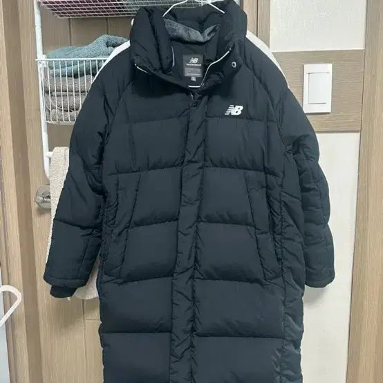 [BUNJANG] New Balance Long Padded Jacket (Black, Women's) / 뉴발란스 롱패딩 블랙 여성용