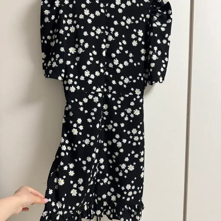 [BUNJANG] Black Daisy Flower Dress / 블랙 데이지 플라워 원피스