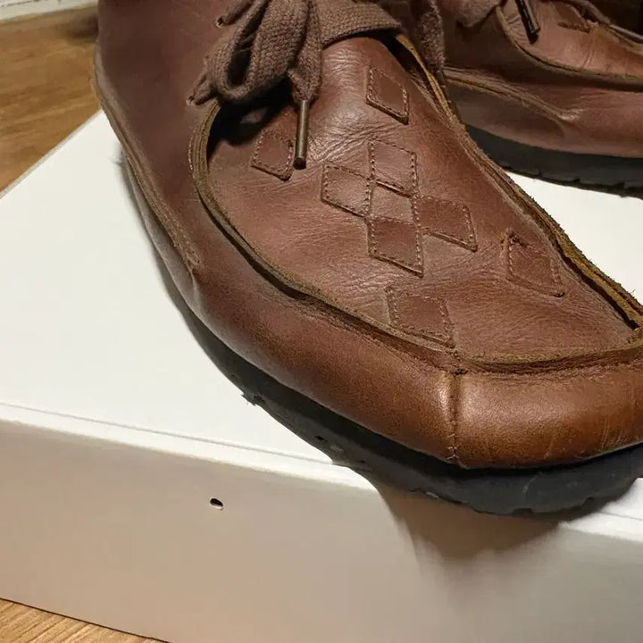 [BUNJANG] Polytelu Stitched Wallaby Shoes / 2) 폴리테루 스티치드 왈라비 판매해요.