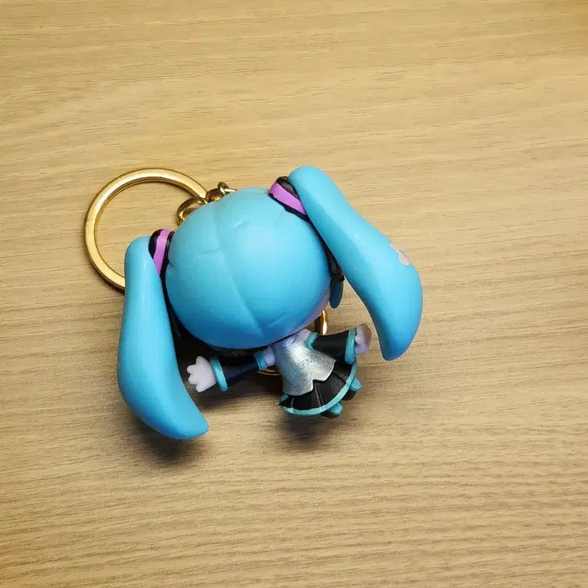 [BUNJANG] Vocaloid Hatsune Miku Figure Keychain / 보컬로이드 하츠네 미쿠 피규어 키링
