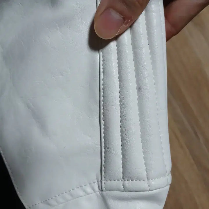 [BUNJANG] notknowing Cropped Leather Racing Jacket / 택붙은 미사용 notknowing 낫노잉 크롭 레더 레이싱 가죽 자켓