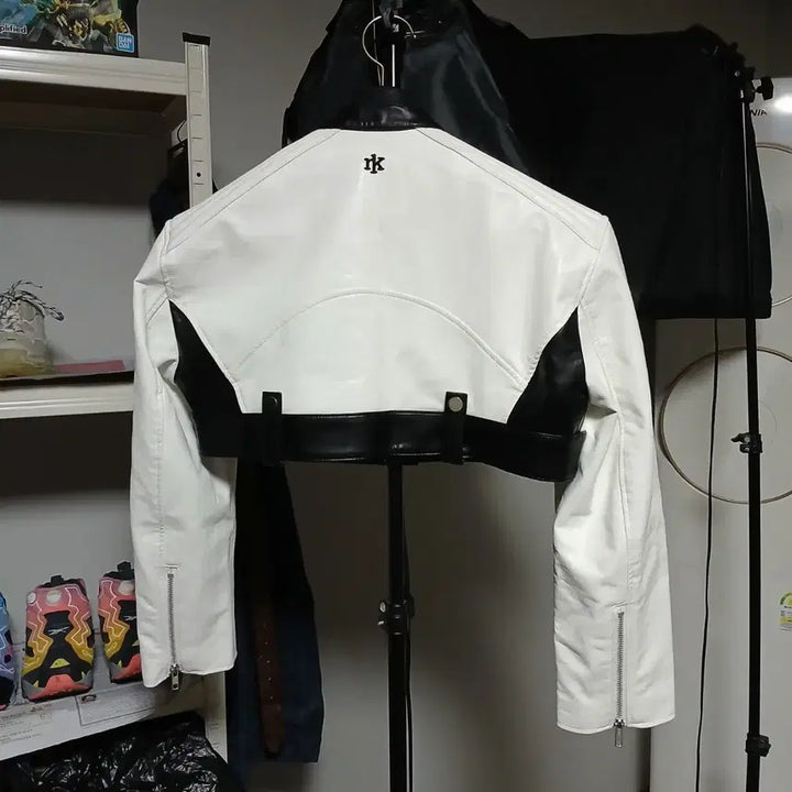 [BUNJANG] notknowing Cropped Leather Racing Jacket / 택붙은 미사용 notknowing 낫노잉 크롭 레더 레이싱 가죽 자켓
