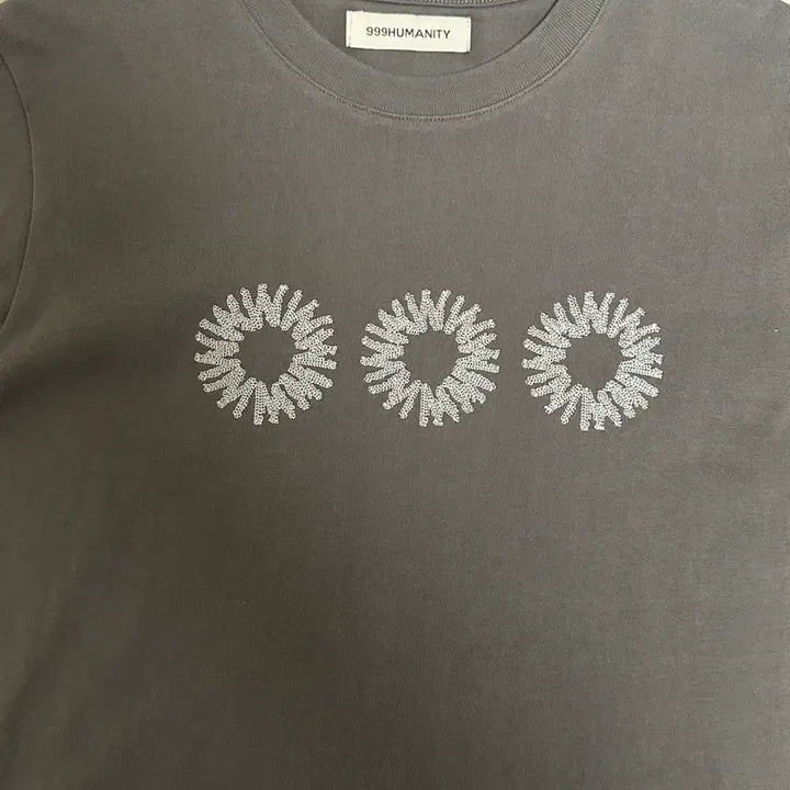 [BUNJANG] 999 Humanity EVD Logo Half T-Shirt Charcoal / 999휴머니티 EVD 로고 하프 티셔츠 차콜