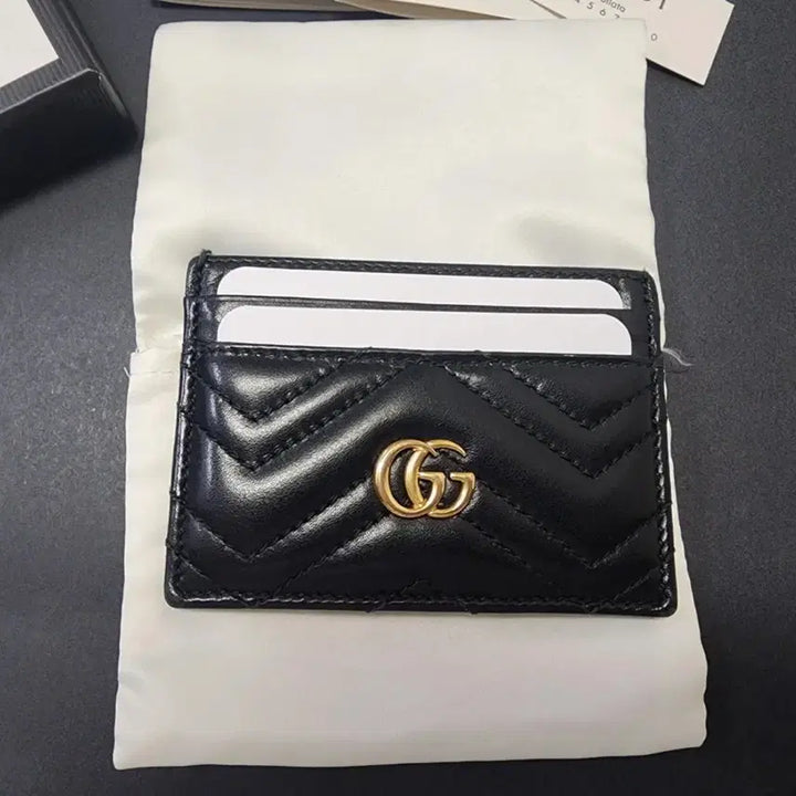 [BUNJANG] Gucci Marmont Card Wallet Black / 구찌 마몬트 카드지갑 블랙 금장로고