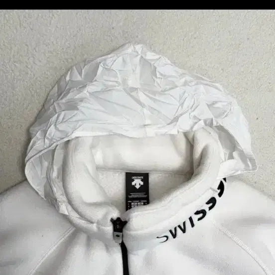 [SOLD OUT] 대상트 스위스 스키팀 후리스 L팝니다