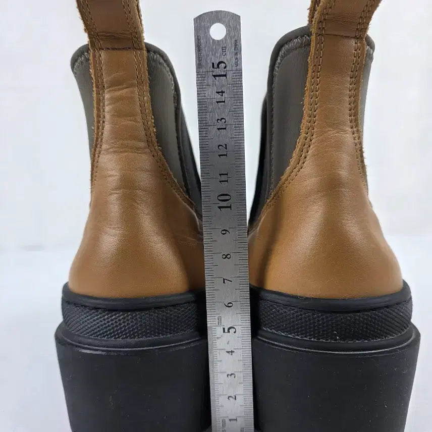 [BUNJANG] COS Chunky Sole Leather Ankle Chelsea Boots / 빈트로^^240 코스 COS 청키 솔 레더 앵클 첼시 부츠