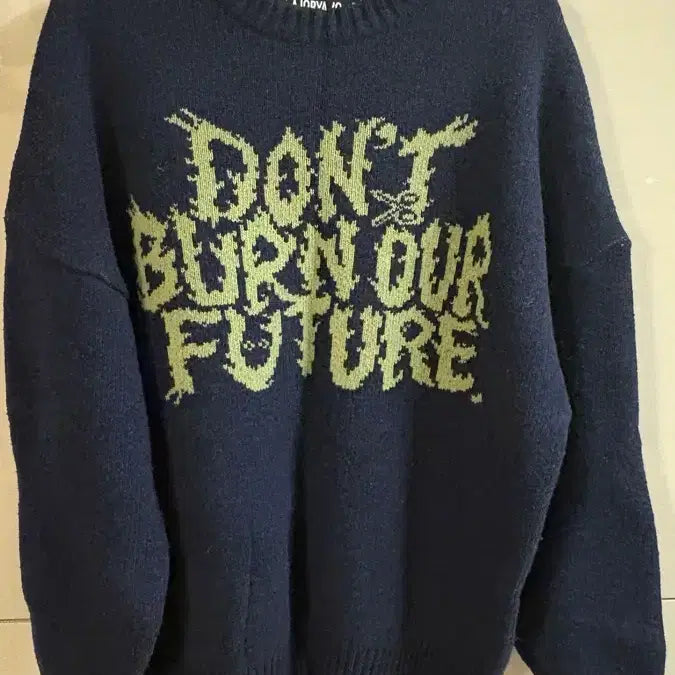 [BUNJANG] Ajobyajo Navy Knit Sweater / 아조바이아조 니트 ajobyajo