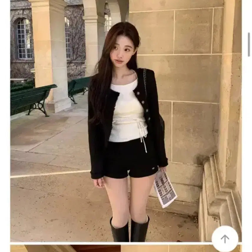 [BUNJANG] (Invalid input: contains only non-merchandise related information.) / 에이블리 옷 옆우로 넘기면 더 있어요 교신가눙